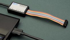 Эмулятор MIRAGE-NE1 с подом UniPod, установленный в слот ExpressCard ноутбука